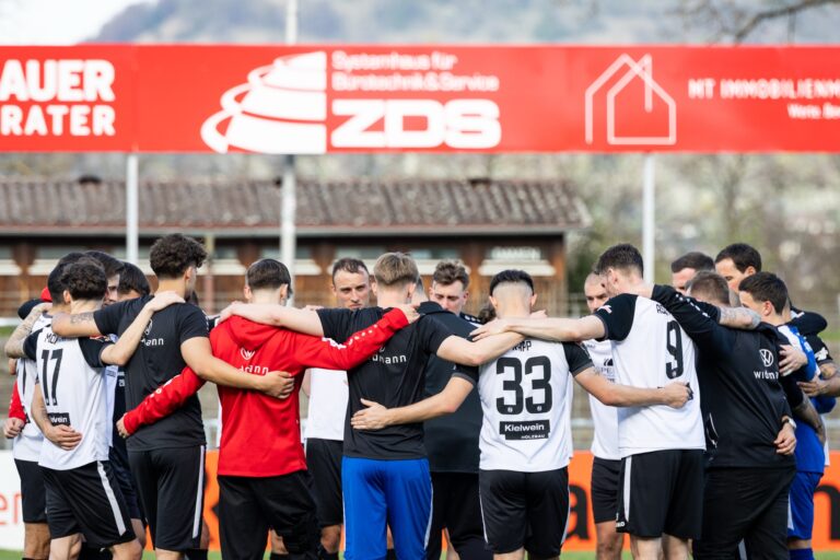 Normannia ergattert Punkt an der Kreuzeiche